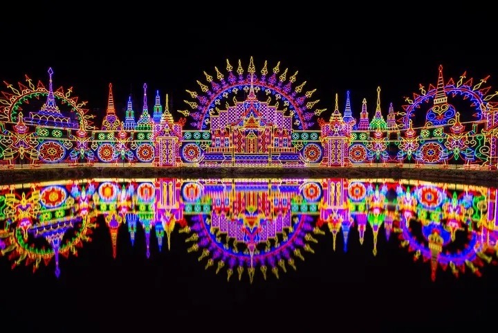 Kingdom of Lights อาณาจักรแห่งแสงไฟนับล้านดวงภายใน Carnival Magic Phuket