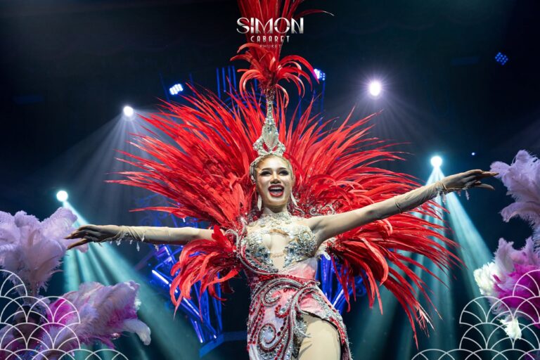 โชว์ความบันเทิงภายใน Simon Cabaret Phuket จังหวัดภูเก็ต